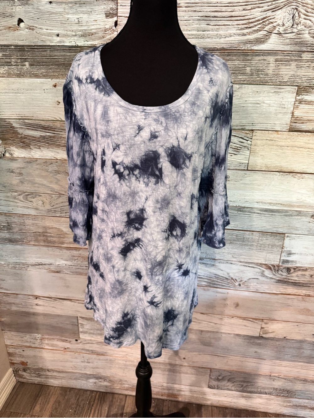 NWT Cato Navy and White Tie-Dye Scoop Neck Tunic